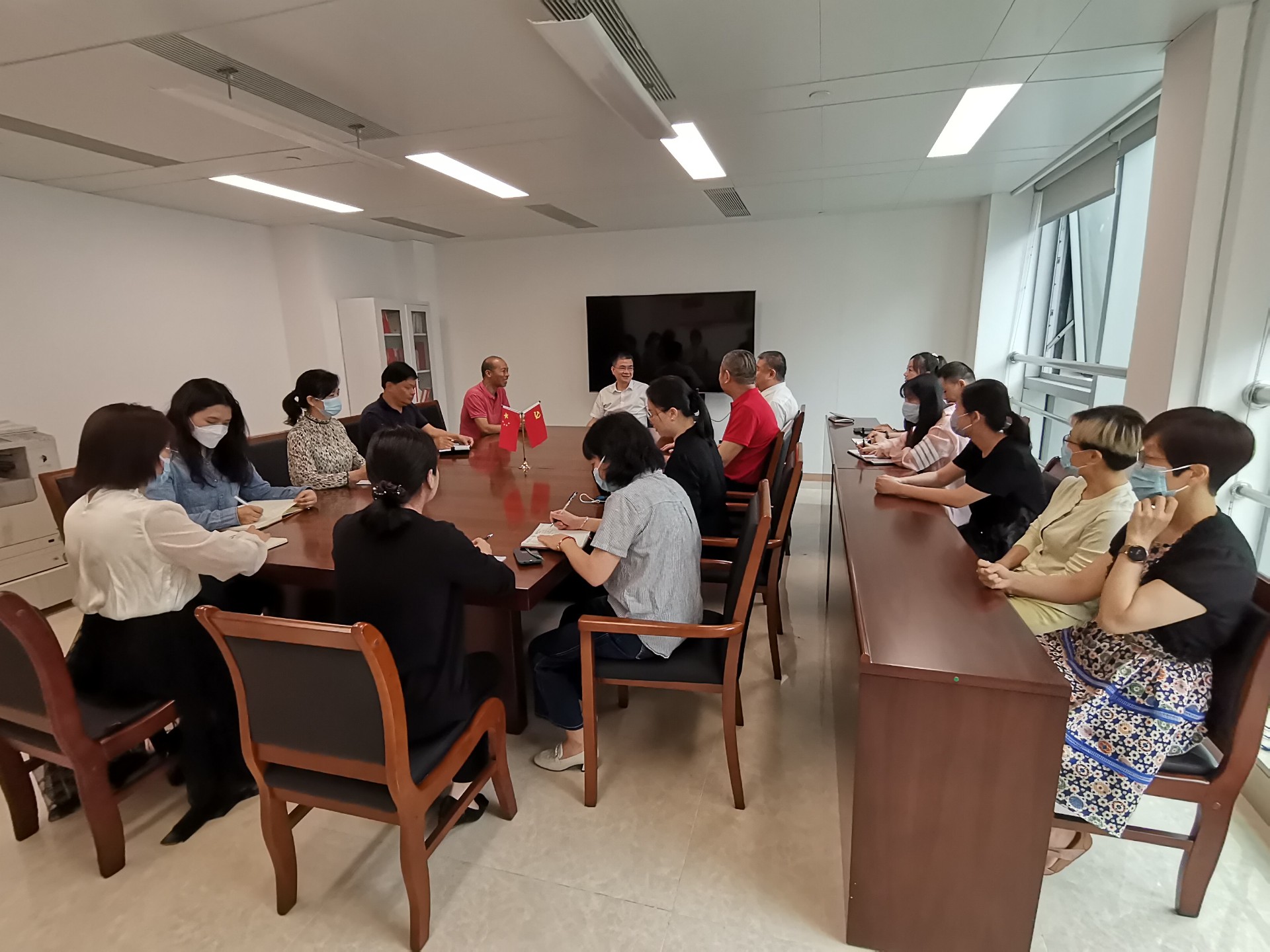 1685002348859216.jpg 資產(chǎn)運(yùn)營公司掛牌2.jpg