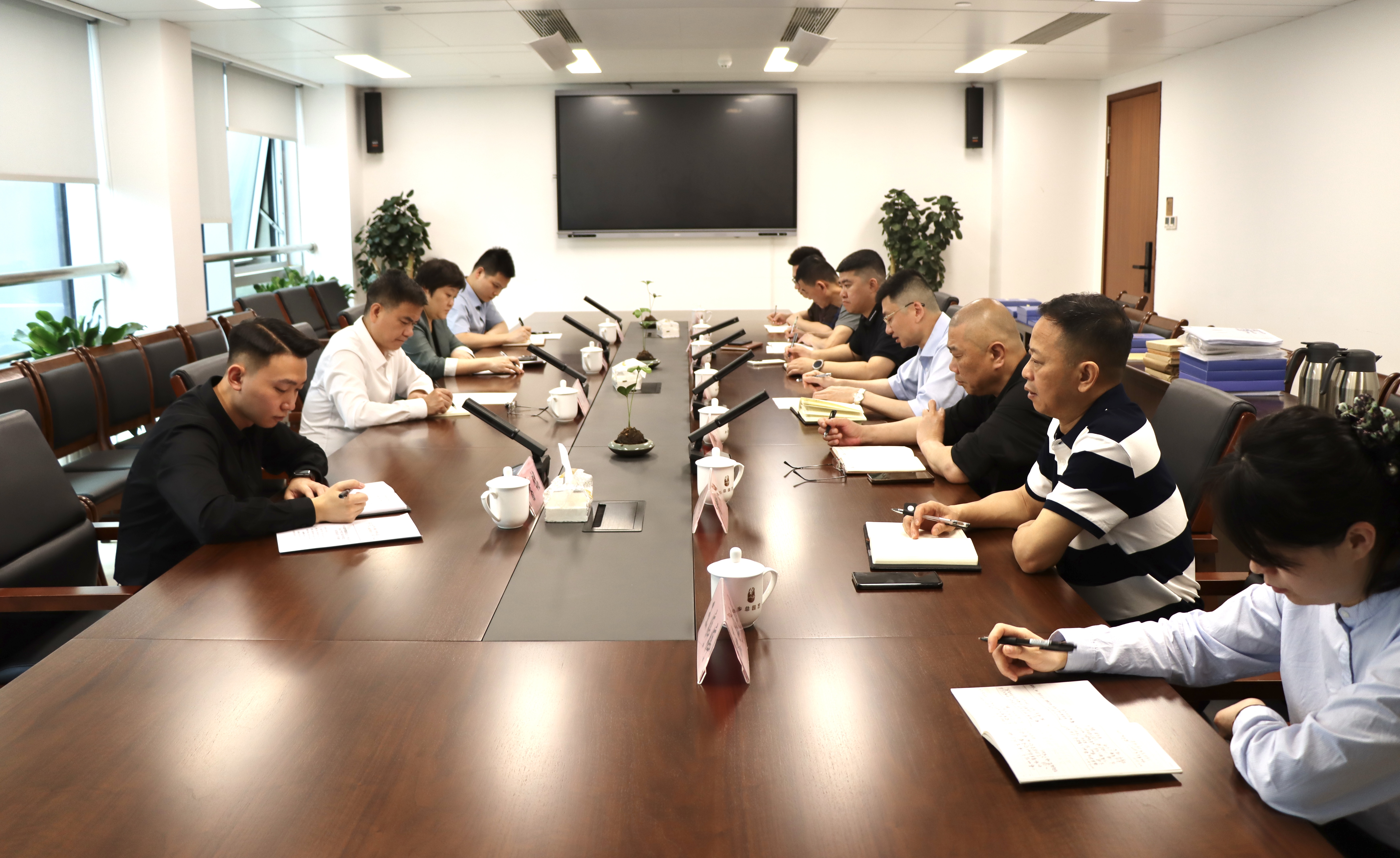 1745715343325289.jpg 集團領導赴鄉總黨風廉政建設.jpg